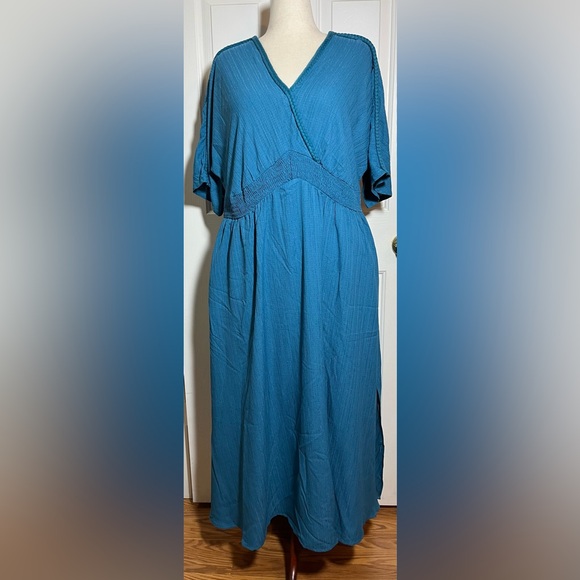 BloomChic Women’s Teal Blue Textured Maxi Dress - Picture 1 of 6